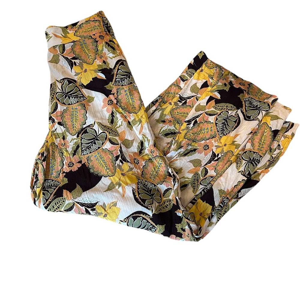 Jessica Simpson Shaye Floral Wide Leg Pants - Picture 2 of 8